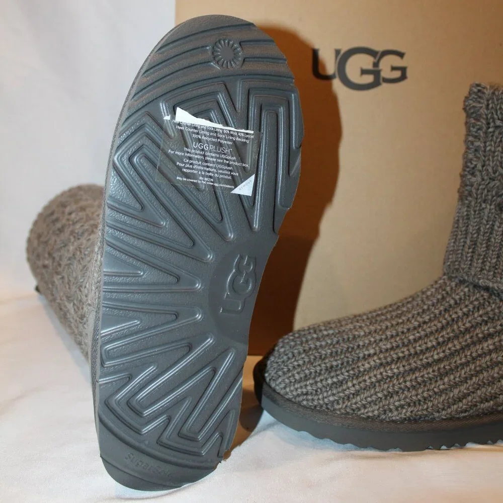 NIB UGG YOUTH TALL CARDY‎ KNIT GRAY BOOTS